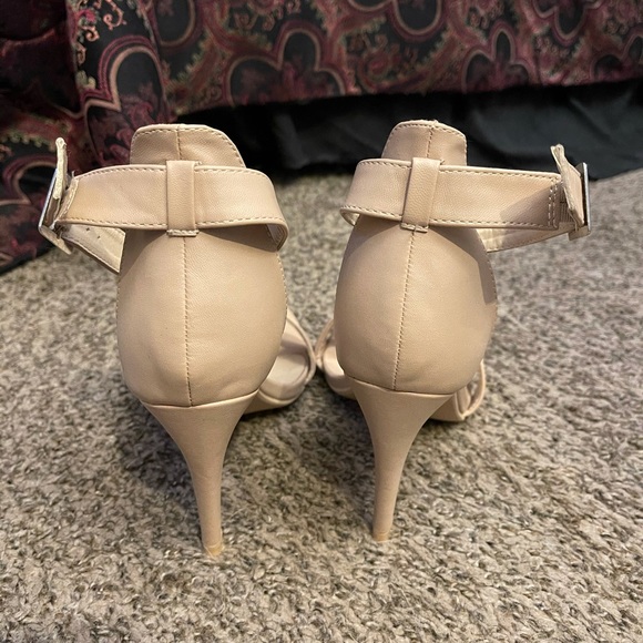 Tan Strappy High Heels - Picture 3 of 3